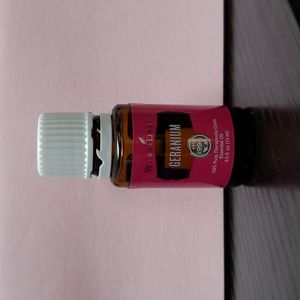 Young Living Geranuim
